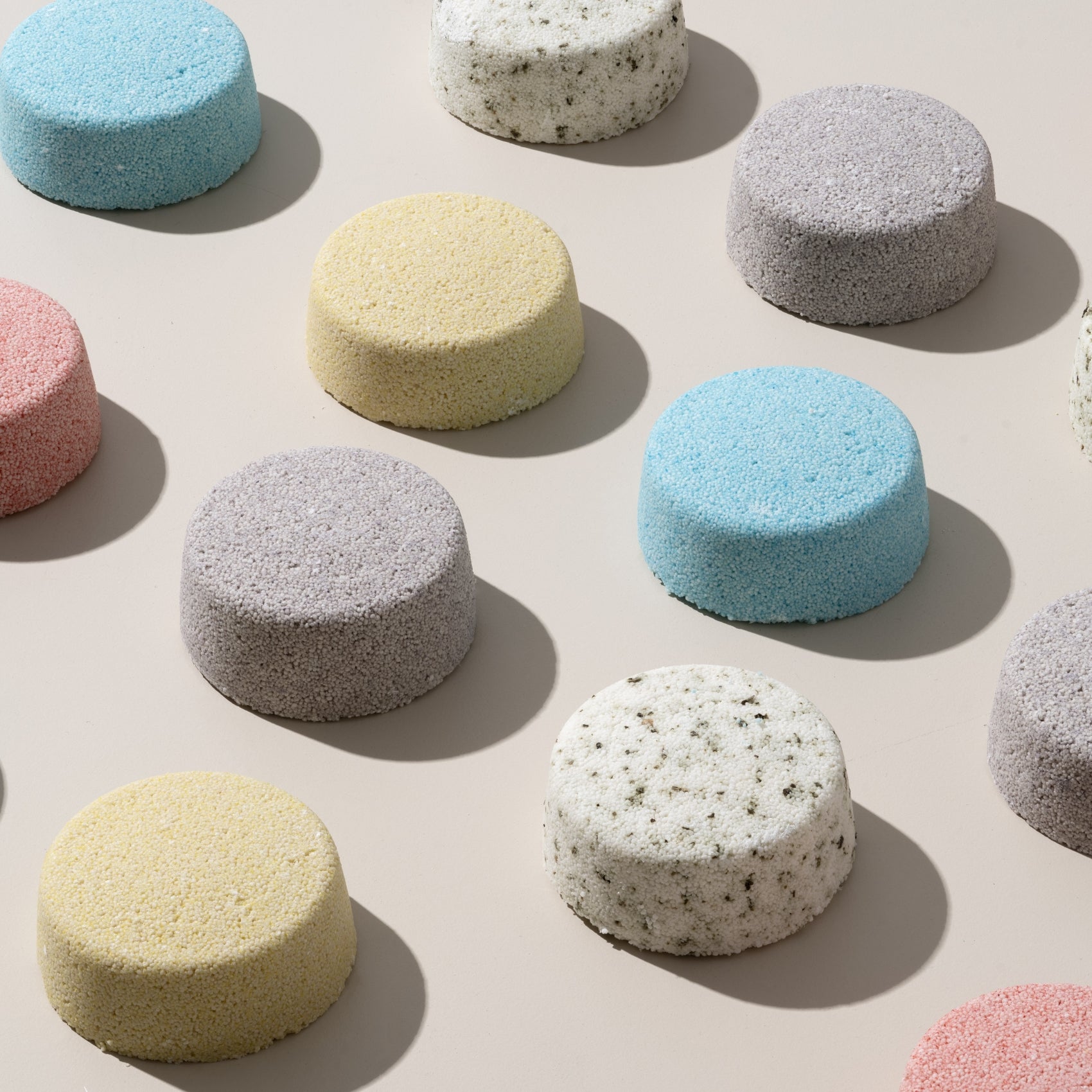 Ερατώ Στερεό Σαμπουάν Επανόρθωσης